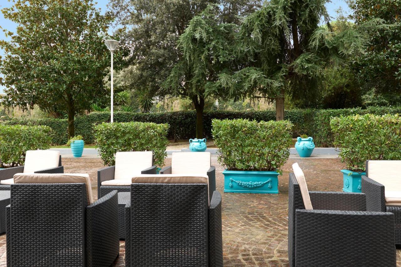 Occidental Aran Park Hotel Roma Exterior foto