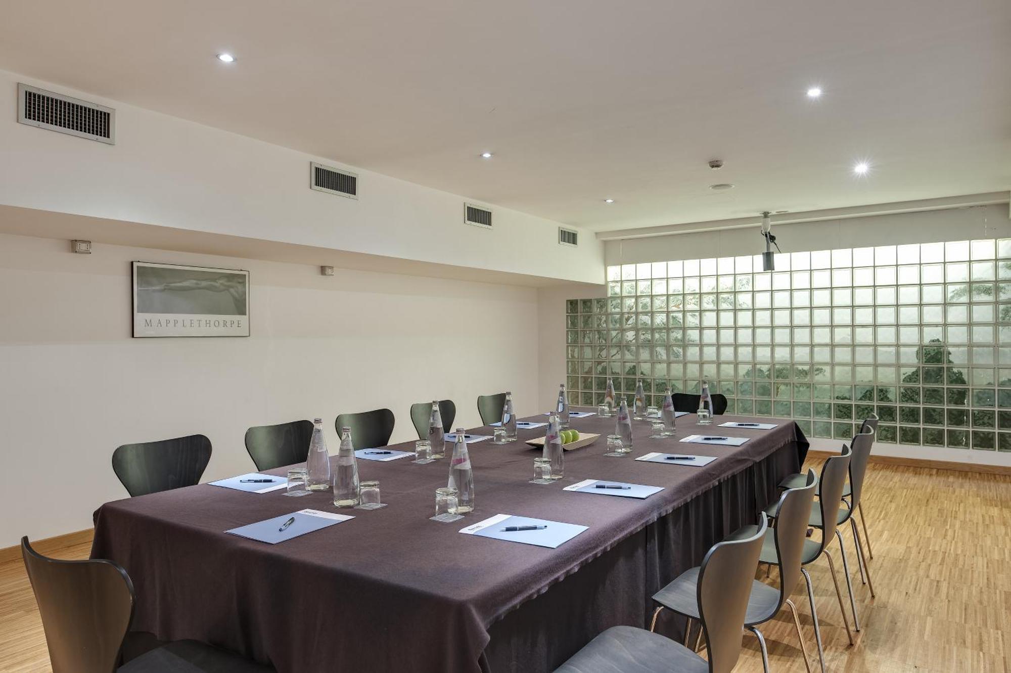 Occidental Aran Park Hotel Roma Exterior foto