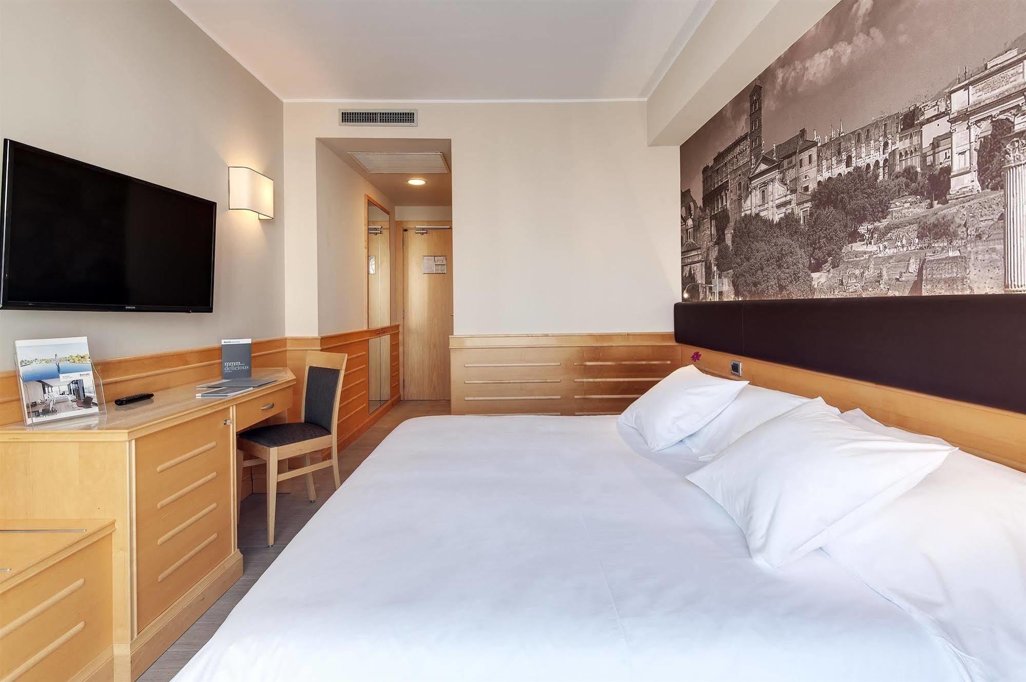 Occidental Aran Park Hotel Roma Exterior foto