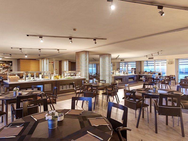 Occidental Aran Park Hotel Roma Exterior foto